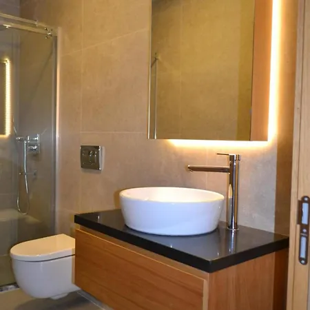 Villa Ayayorgi Sueper Lueks Havuzlu *